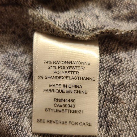 Love,fire leopard print size M long sleeve top - Picture 7 of 10